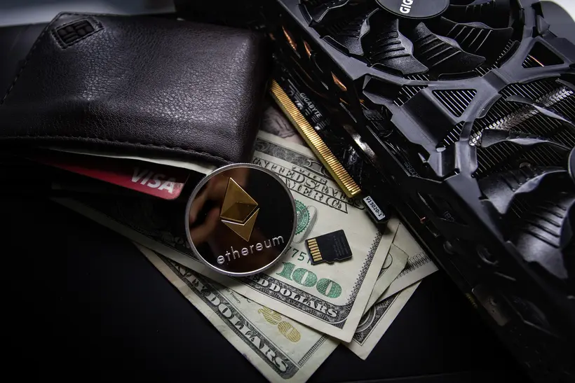 Gold and financial assets